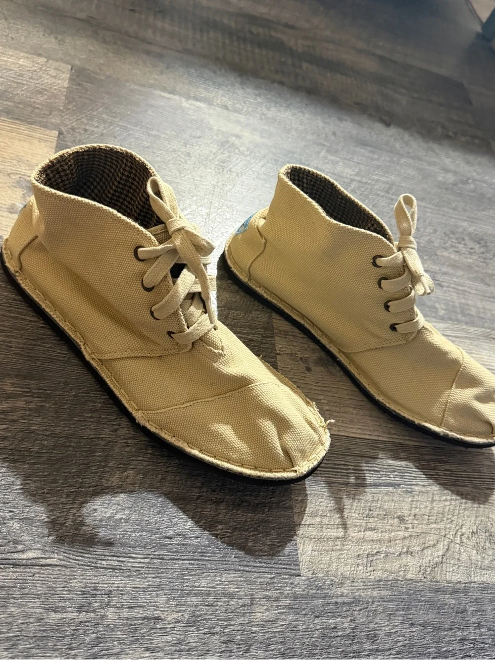 TOMS Beige Canvas Lace-Up Casual Shoes Men’s 9.5